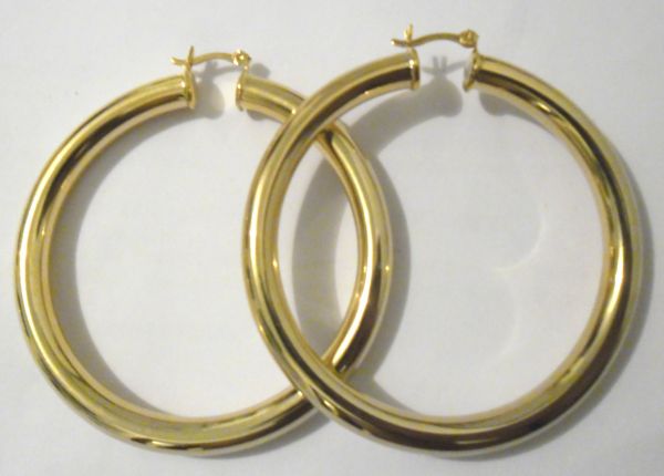 Brinco argola folheado a ouro c/ fecho de pressão